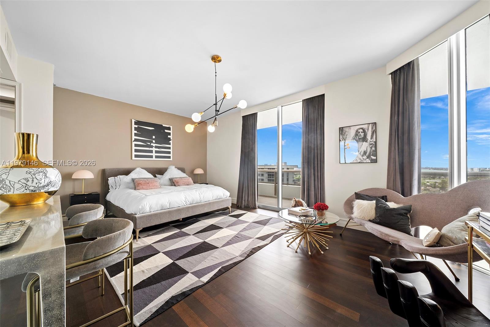 5801 Collins Ave # 1600