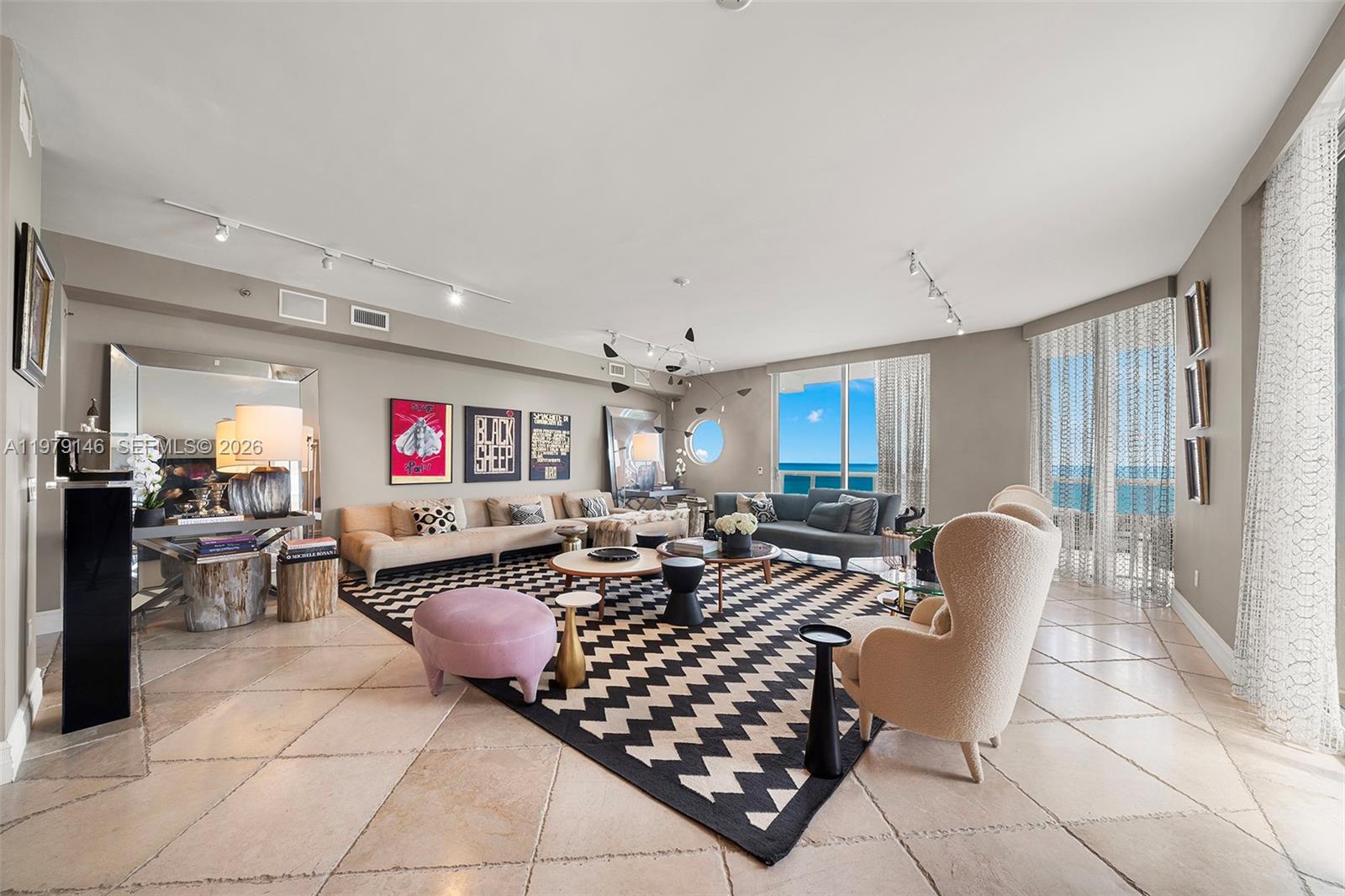 5801 Collins Ave # 1600