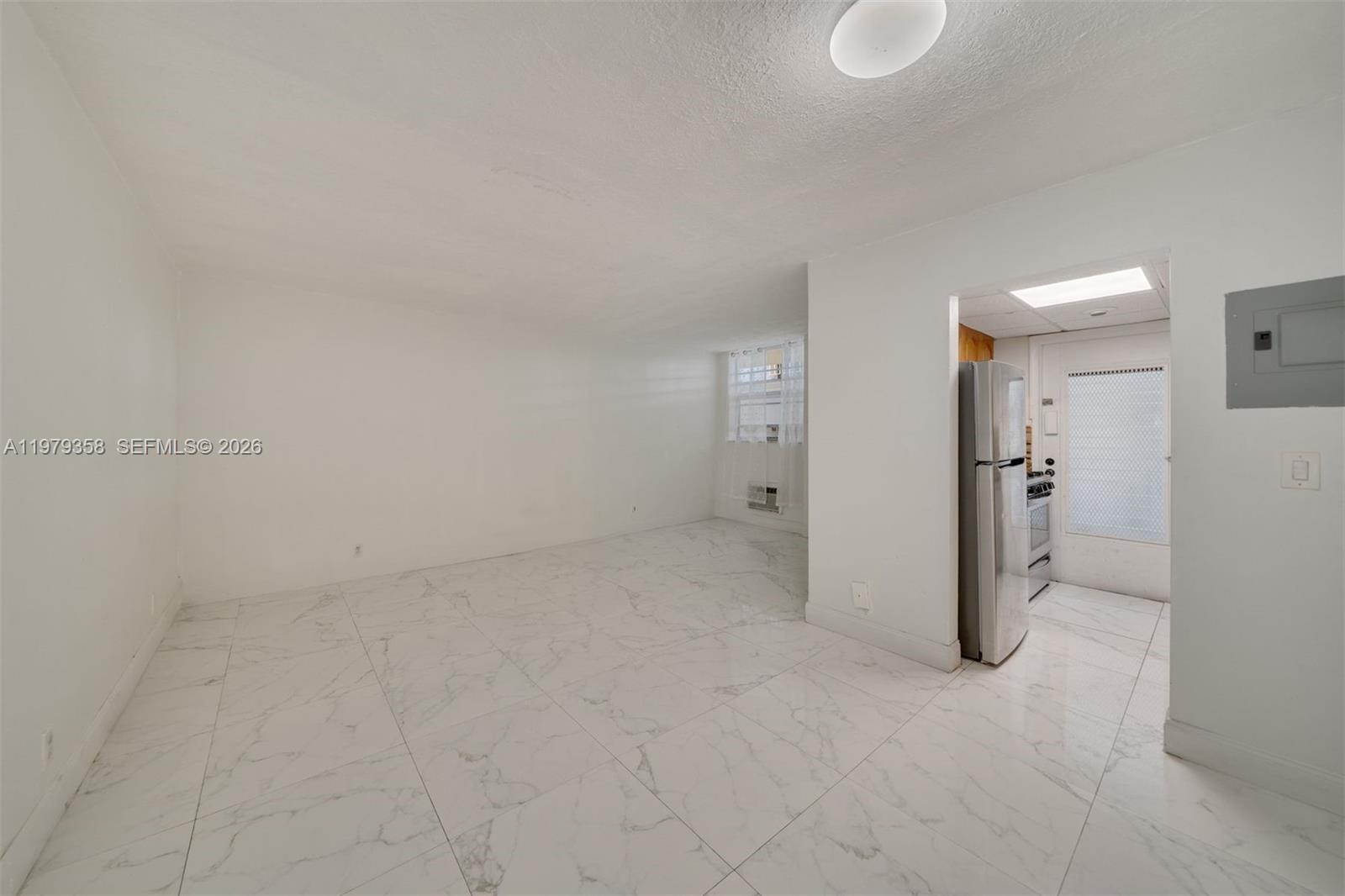 915 Jefferson Ave # 2C