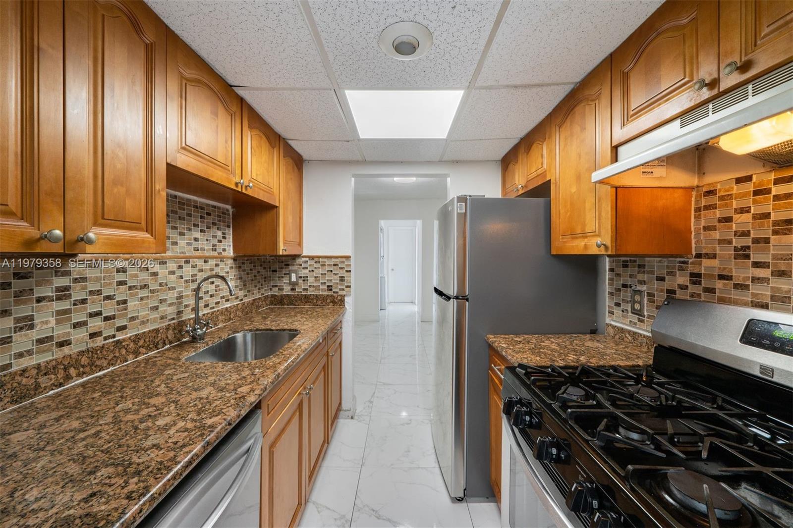 915 Jefferson Ave # 2C