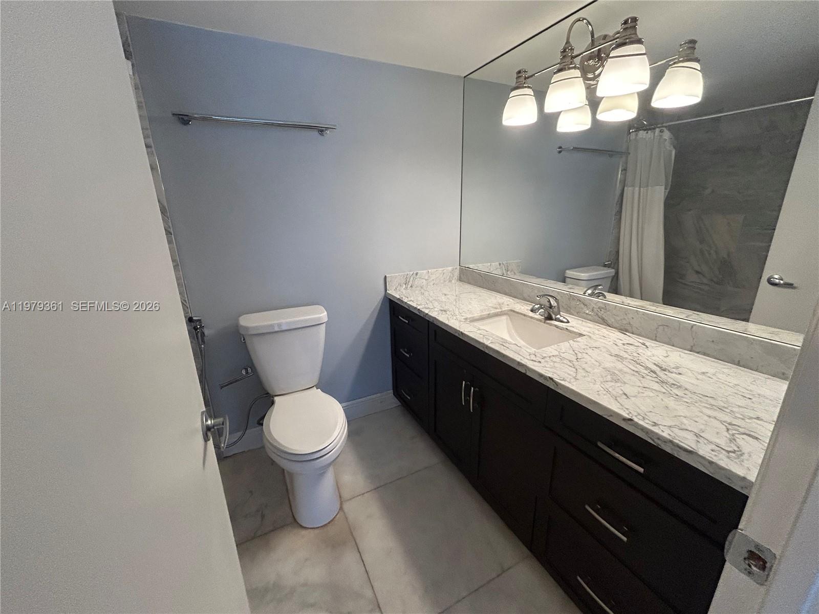 18031 Biscayne Blvd # 904