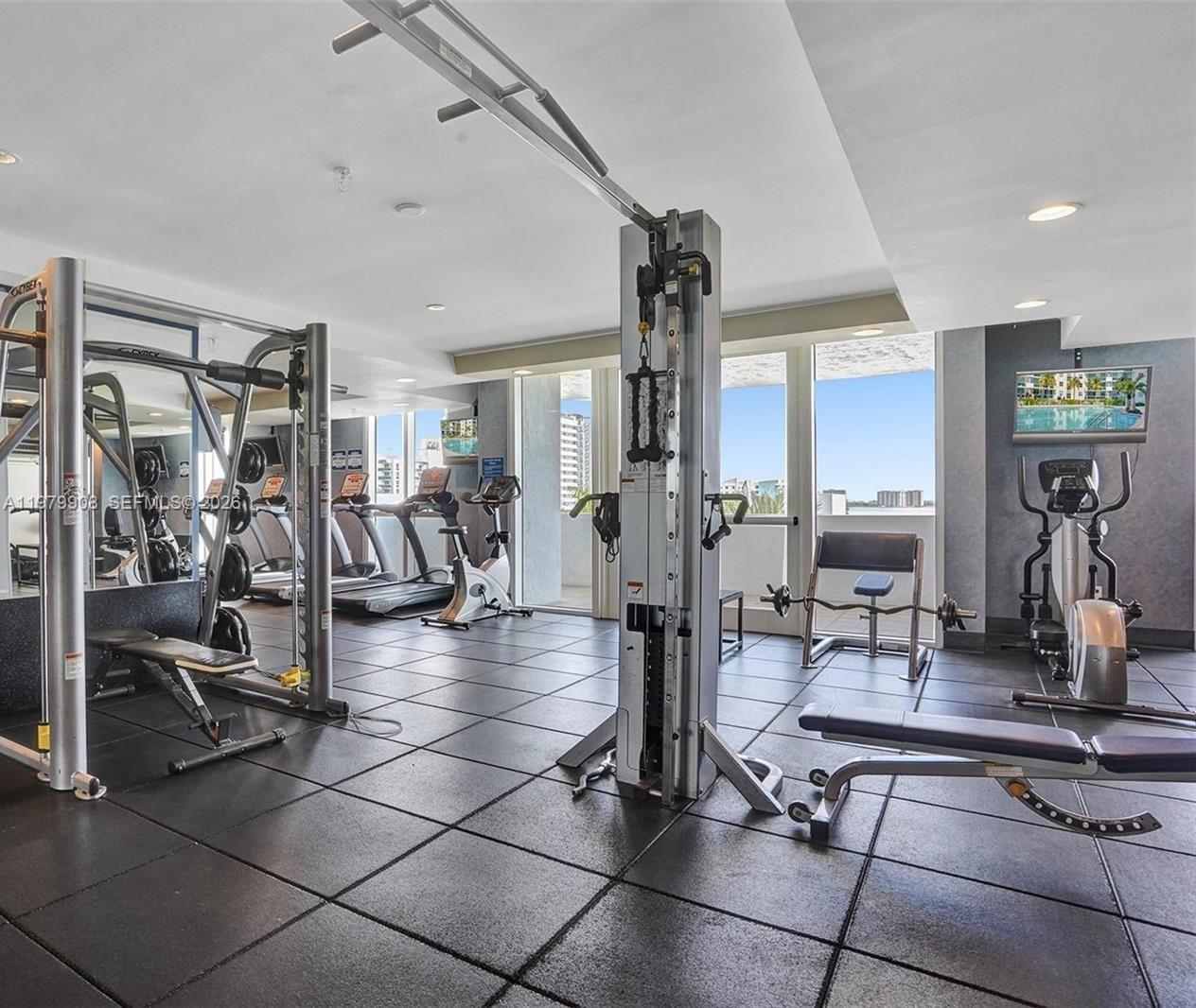 7900 Harbor Island Dr # 523