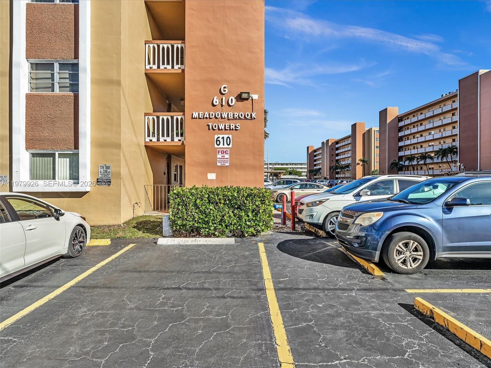 610 NE 12th Ave # 203