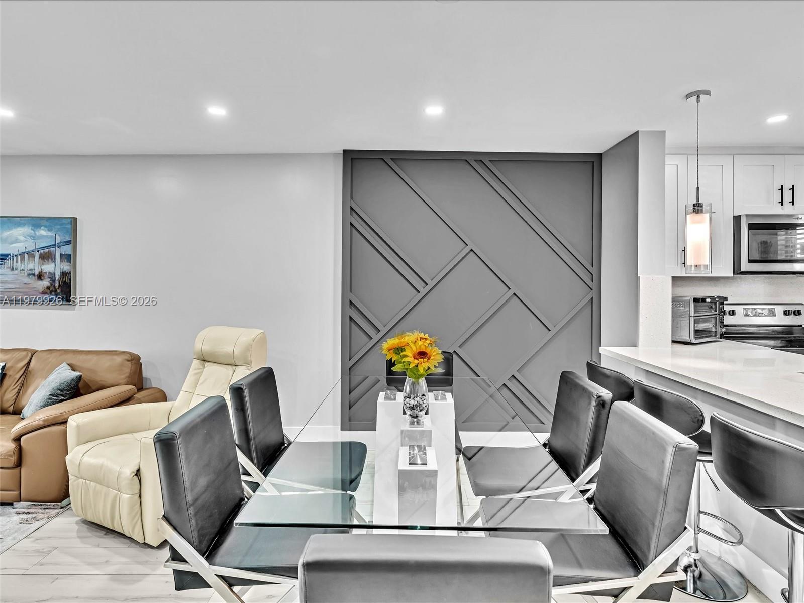 610 NE 12th Ave # 203