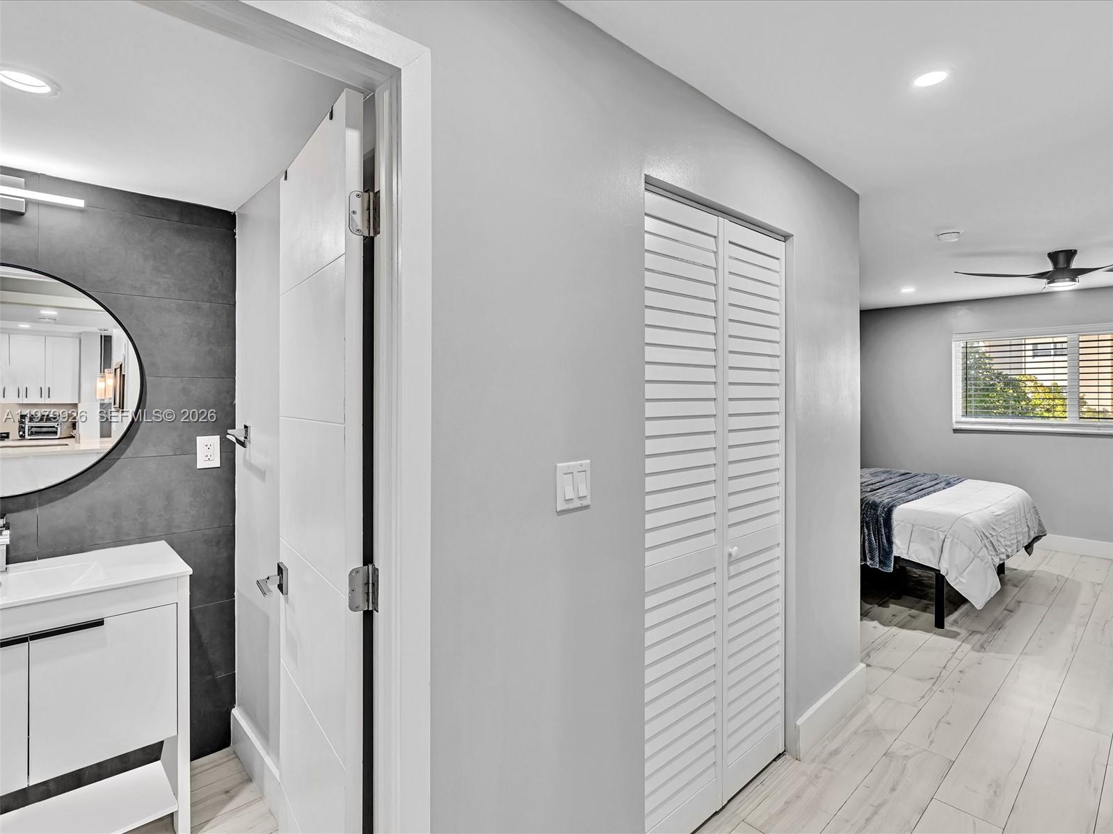610 NE 12th Ave # 203