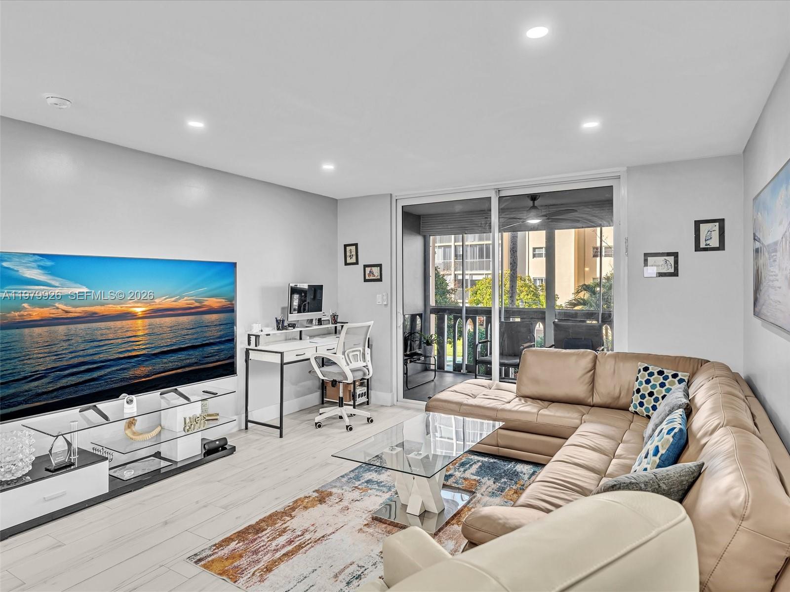 610 NE 12th Ave # 203