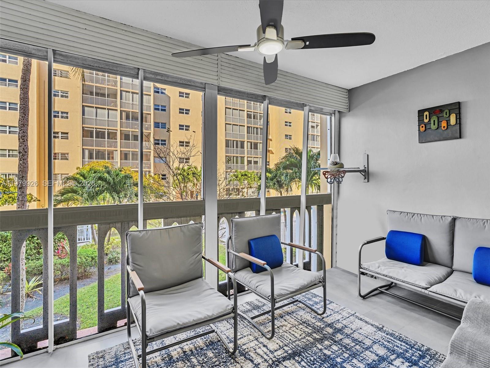 610 NE 12th Ave # 203