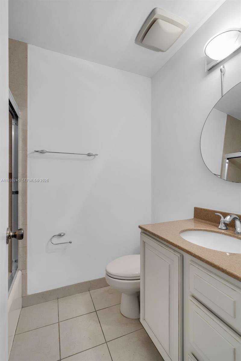5750 Turin St # 206