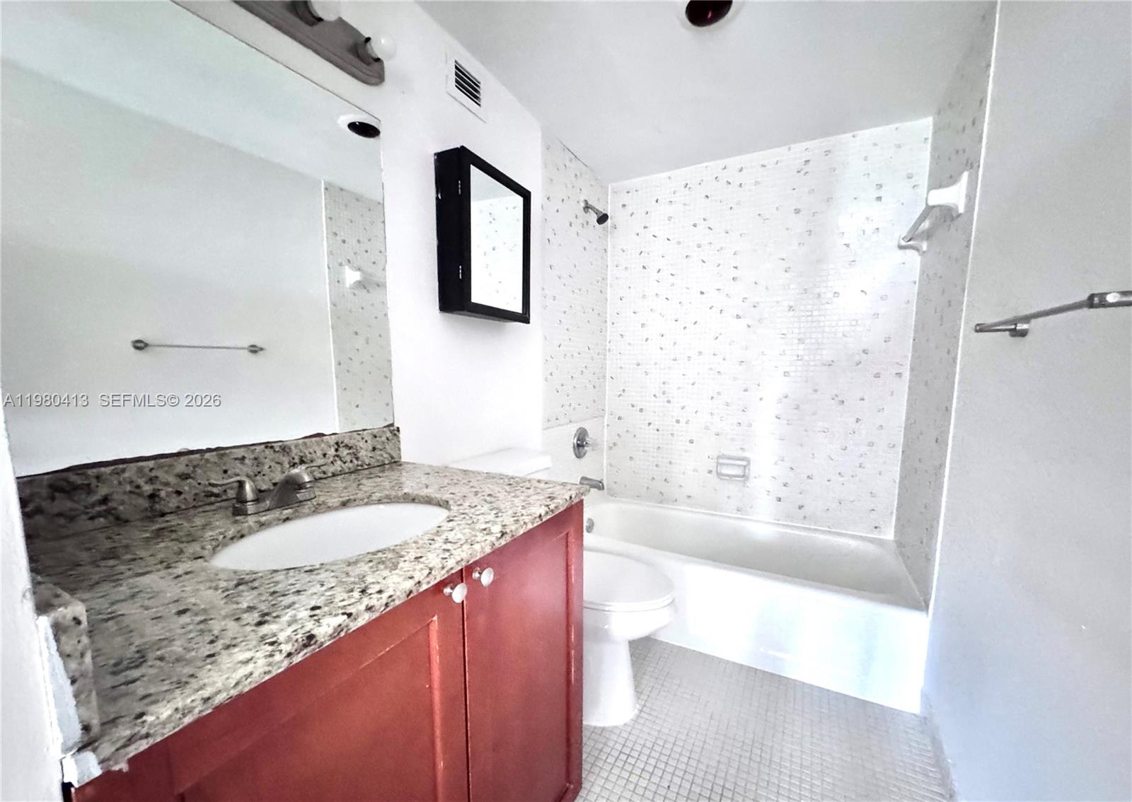 400 Kings Point Dr # 624