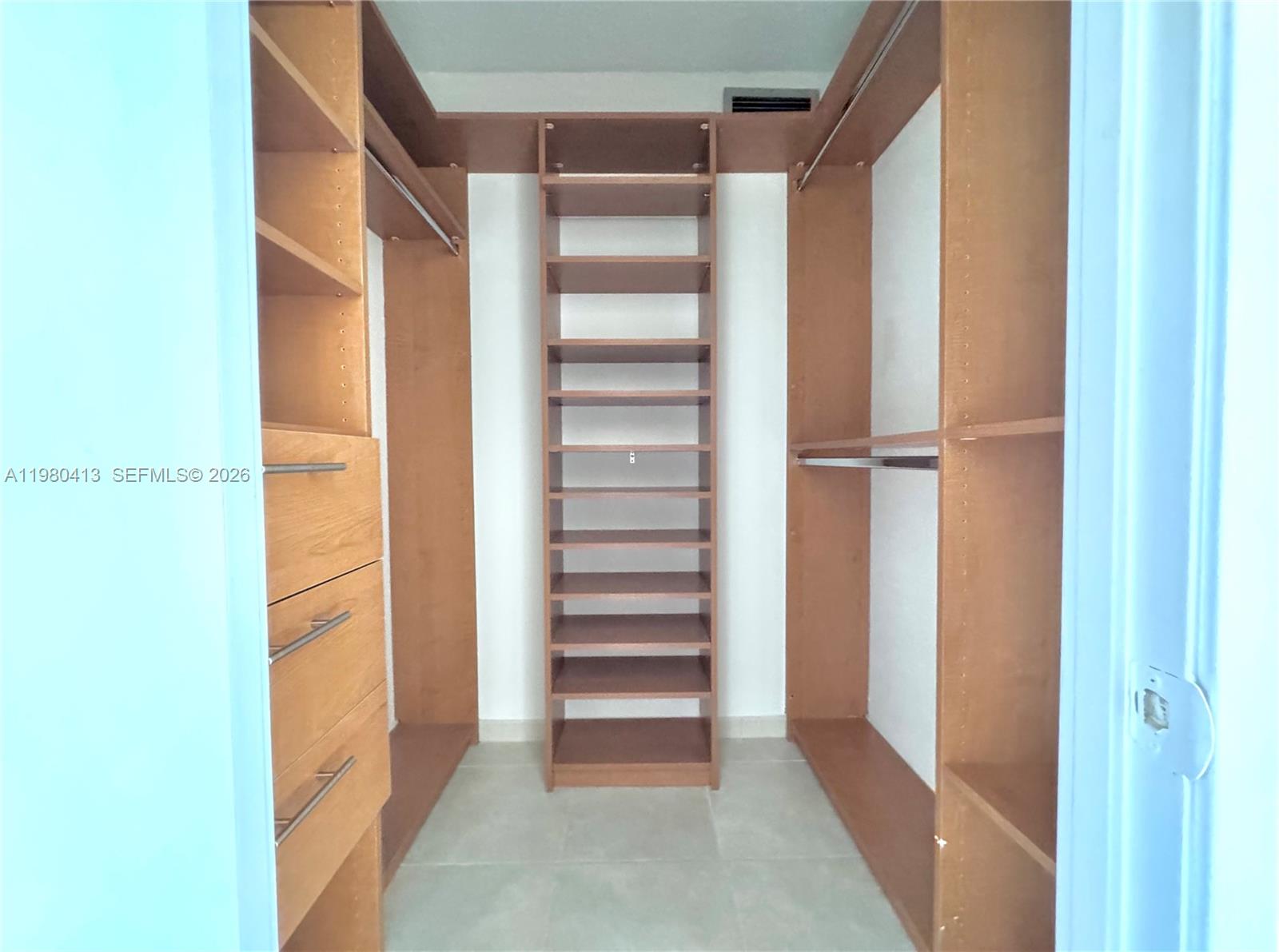 400 Kings Point Dr # 624