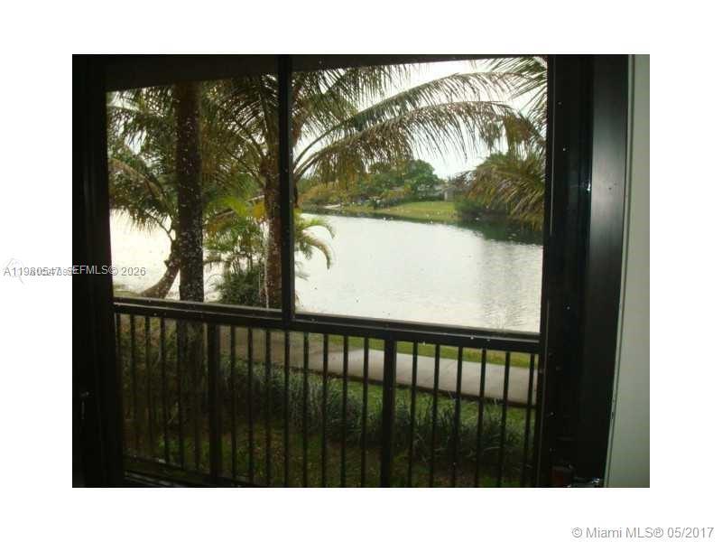 14211 N Kendall Dr # 106E