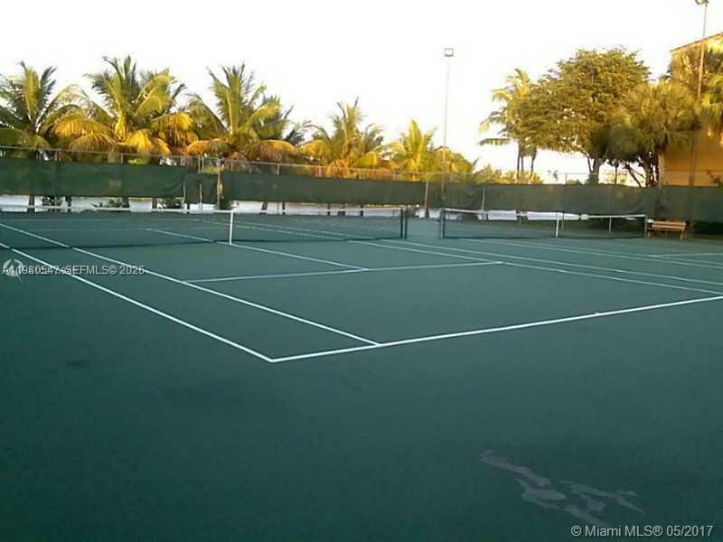 14211 N Kendall Dr # 106E