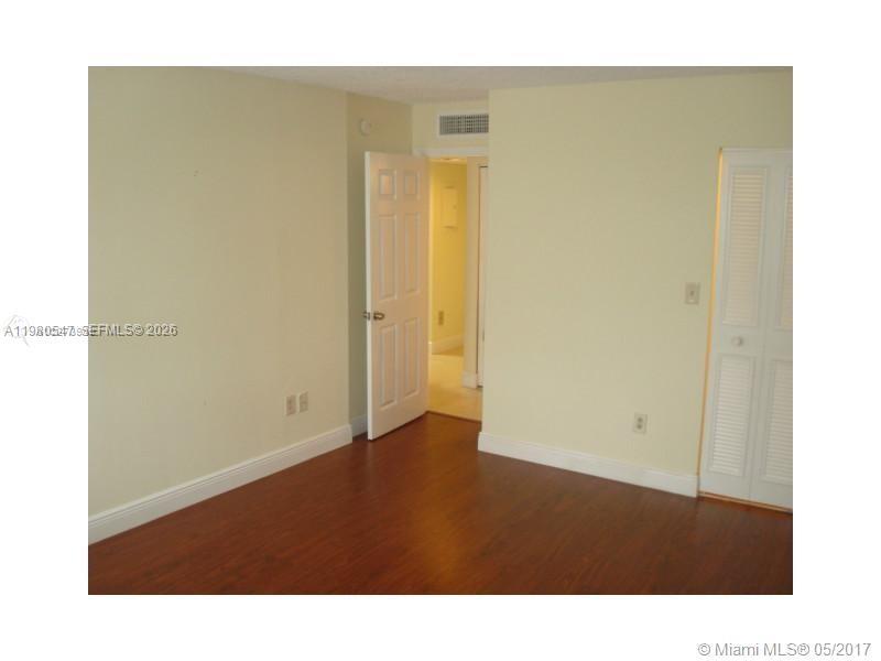 14211 N Kendall Dr # 106E