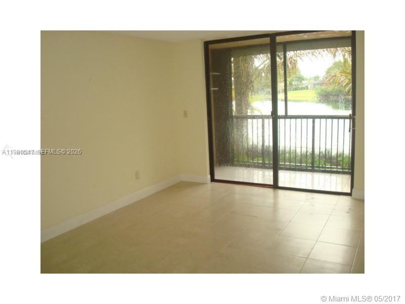 14211 N Kendall Dr # 106E