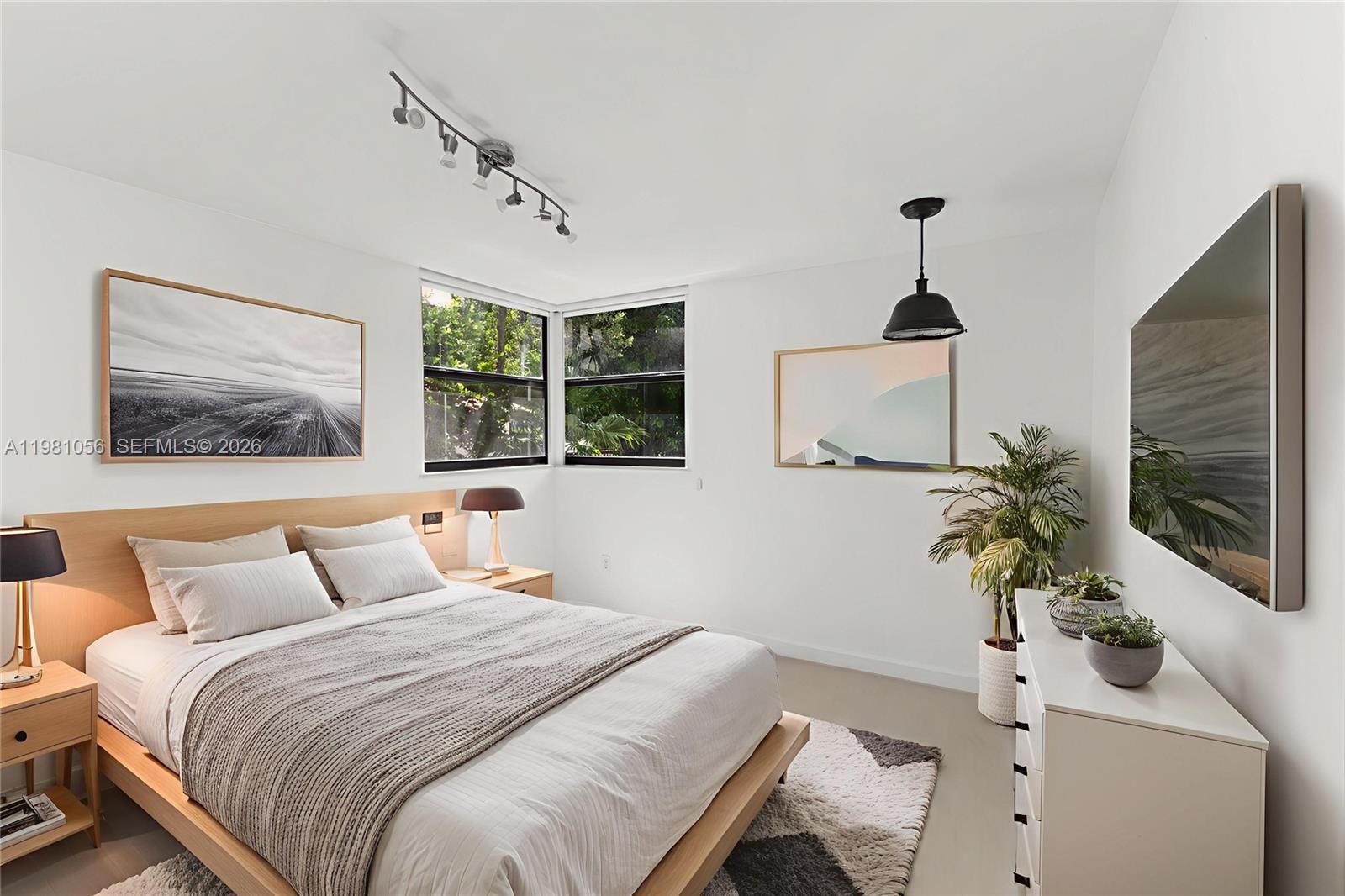 101 Ocean Lane Dr # 1013