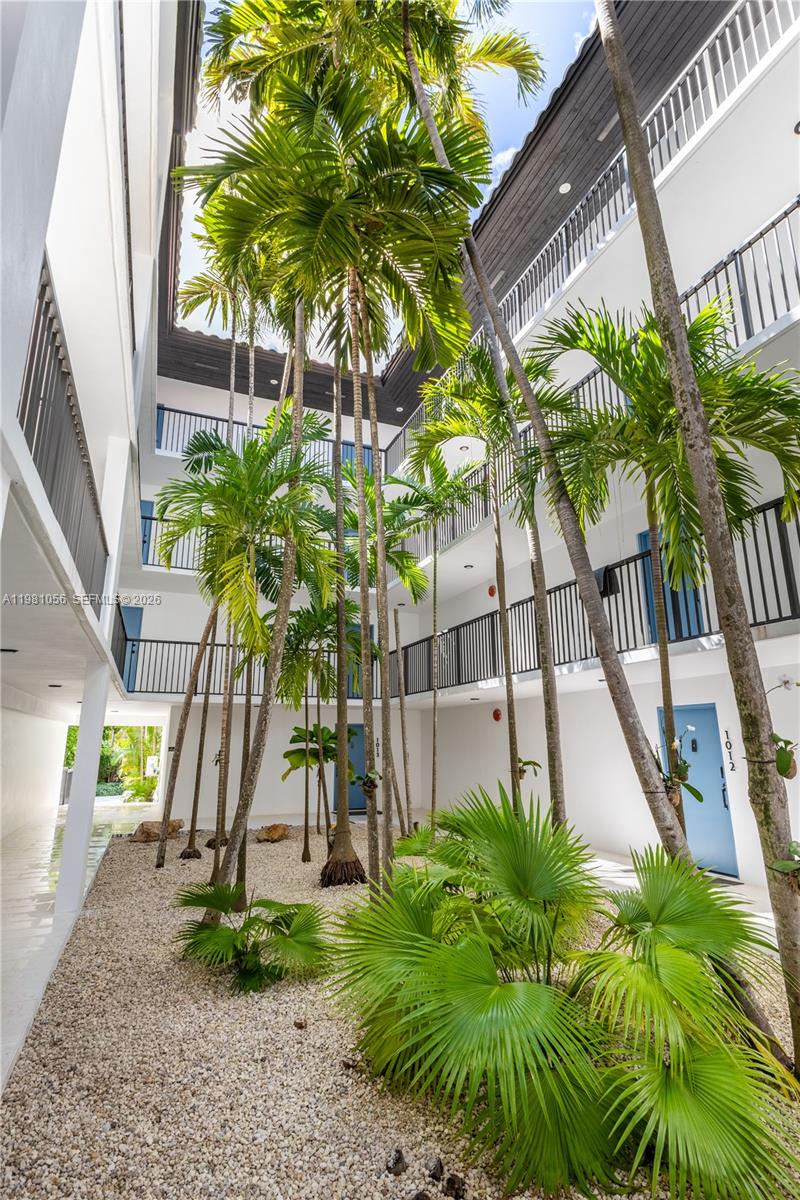 101 Ocean Lane Dr # 1013