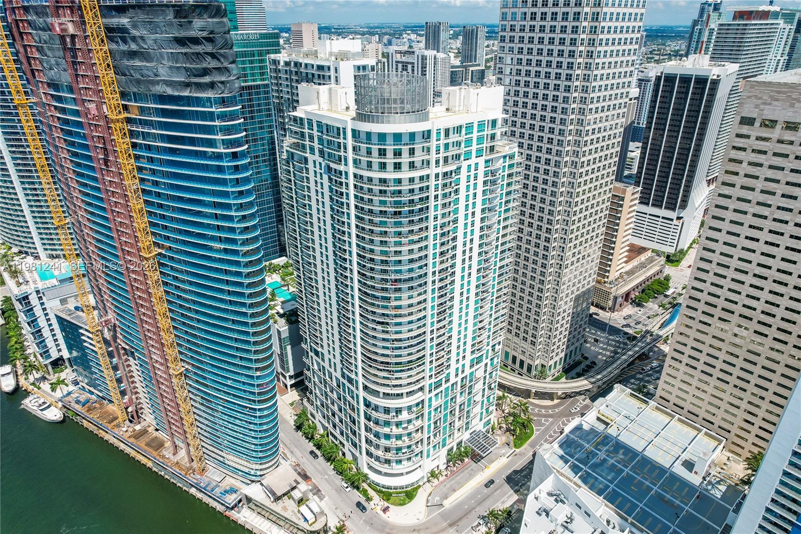 300 S BISCAYNE BL # 3309 Unit: T-3309