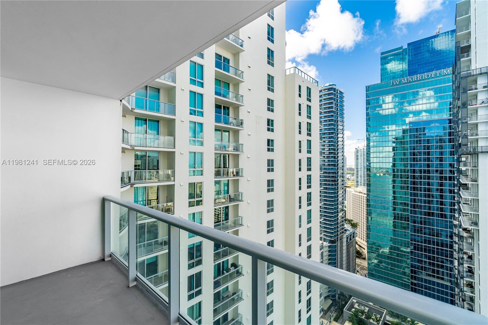 300 S BISCAYNE BL # 3309 Unit: T-3309