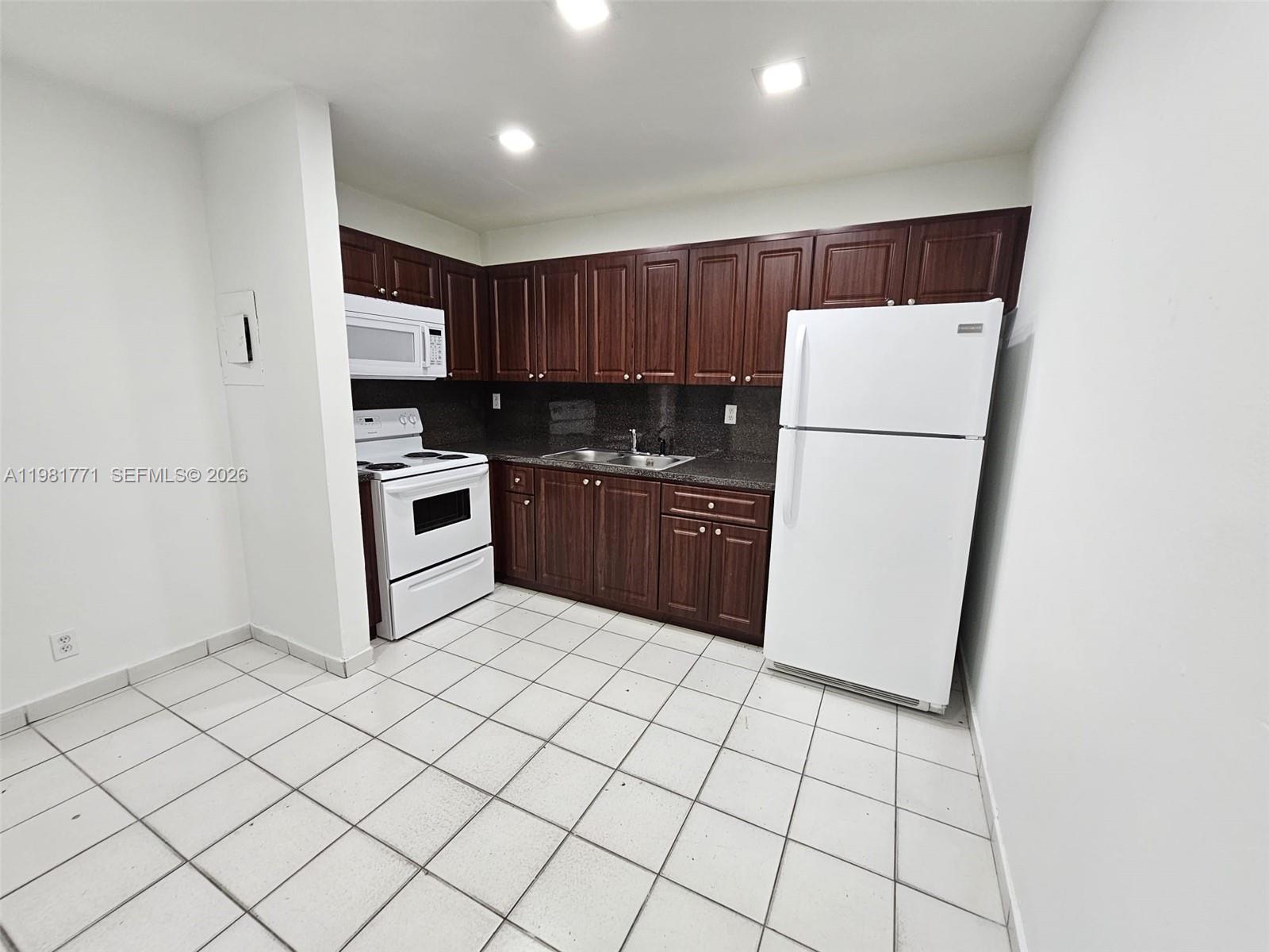 6961 W 14th Ct # 207