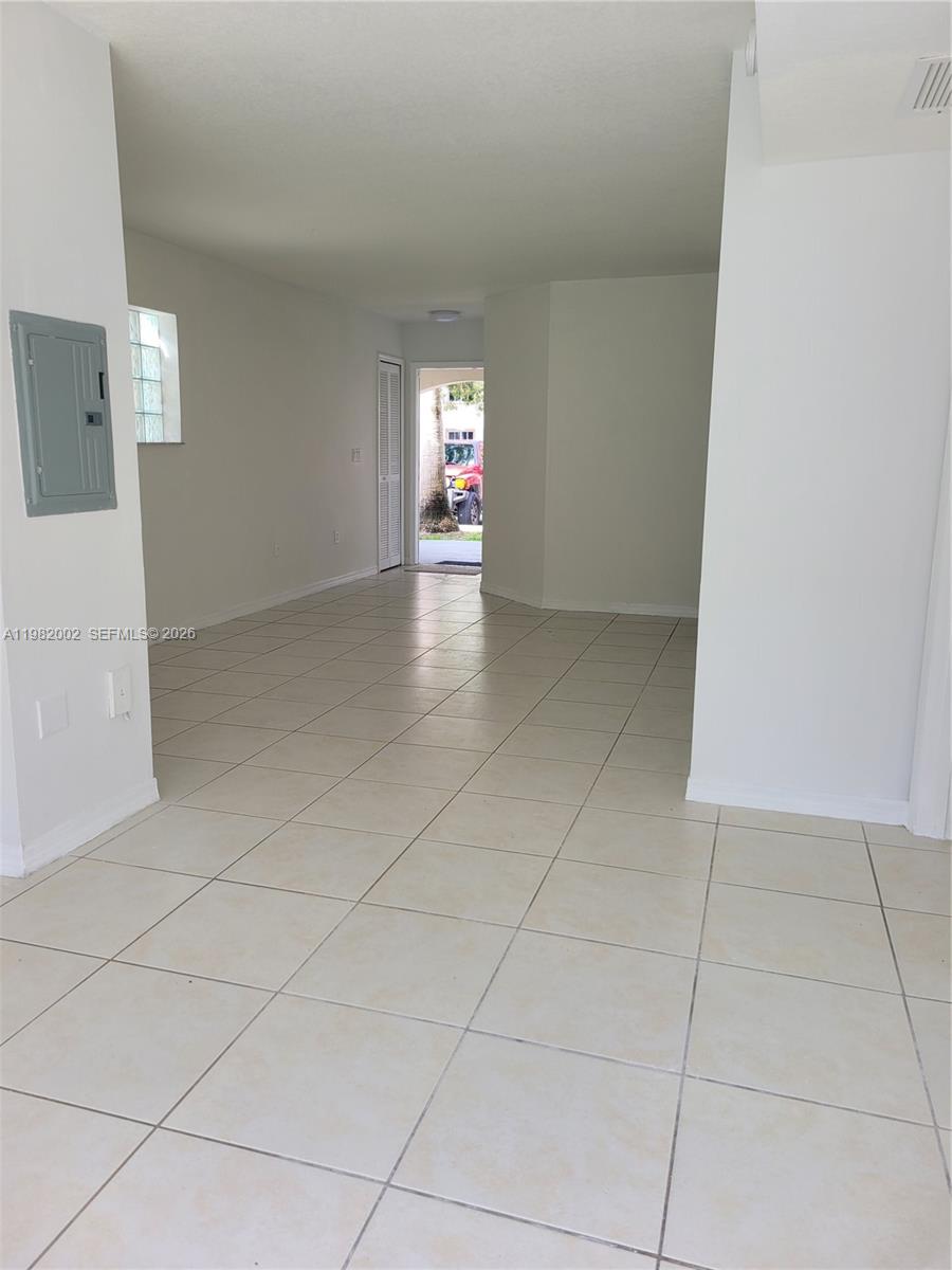 2921 SE 13th Ave # 48 Unit: 106-48