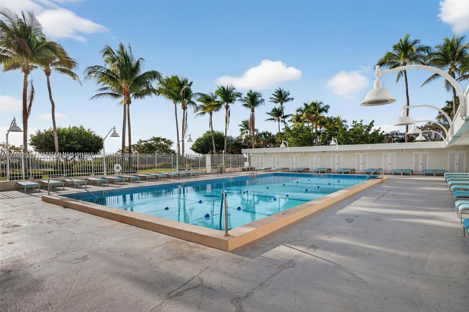 2899 Collins Ave # 1223