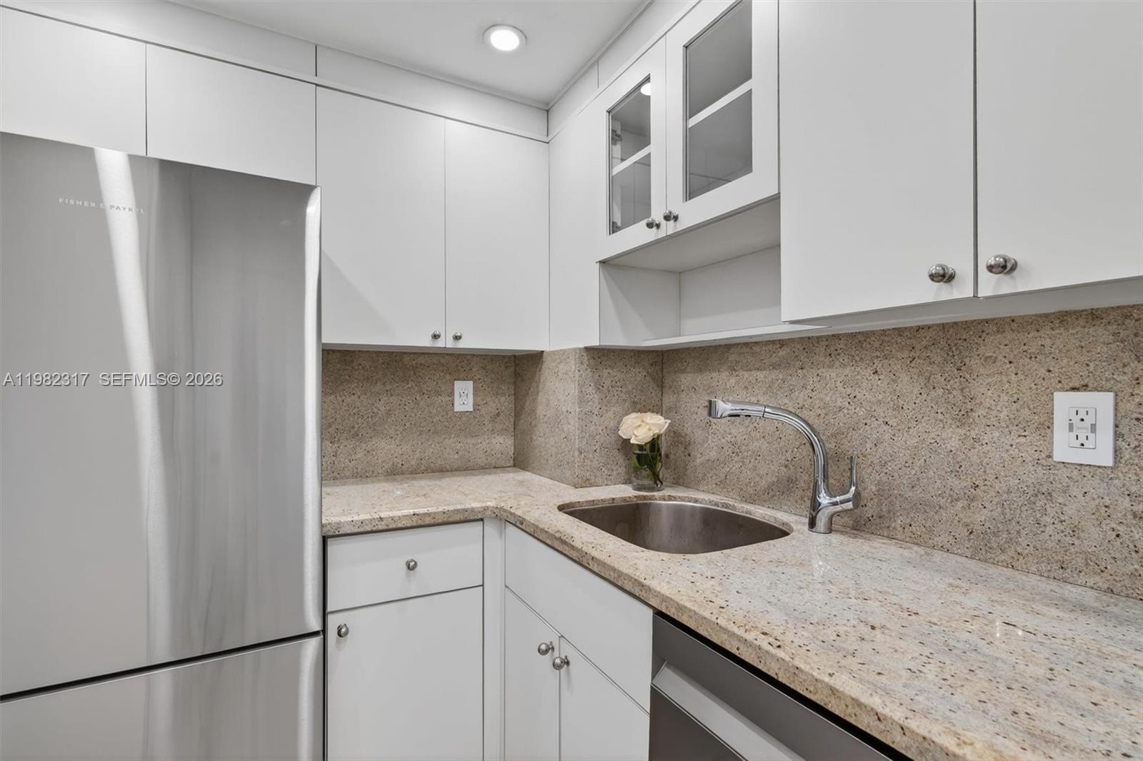 2899 Collins Ave # 1223