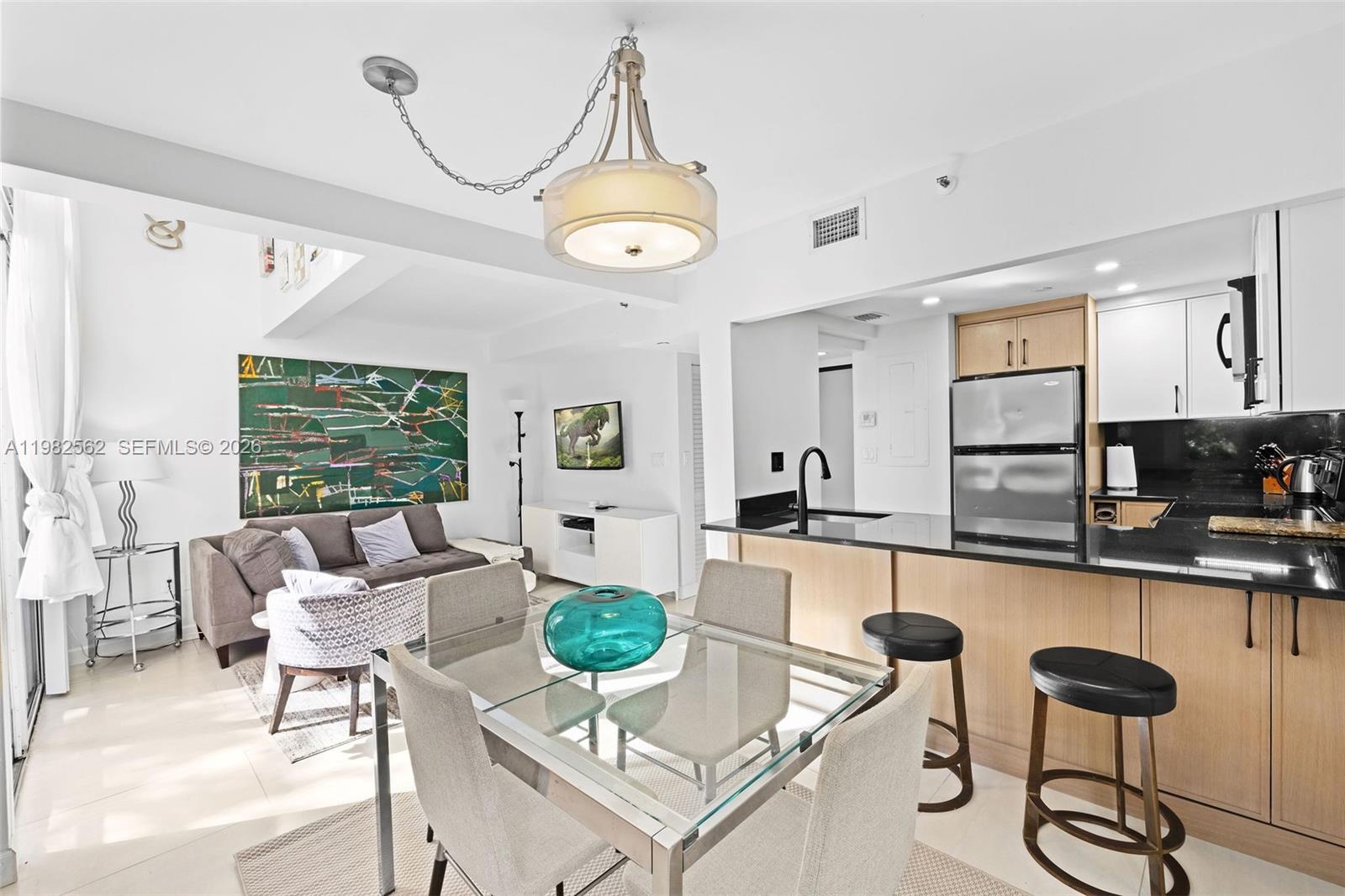 2801 Florida Ave # 220