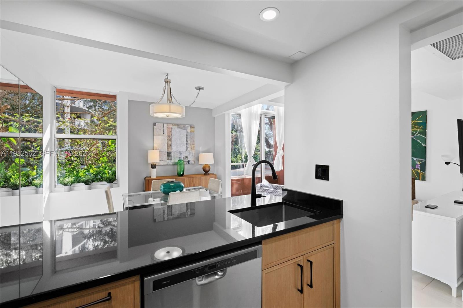 2801 Florida Ave # 220