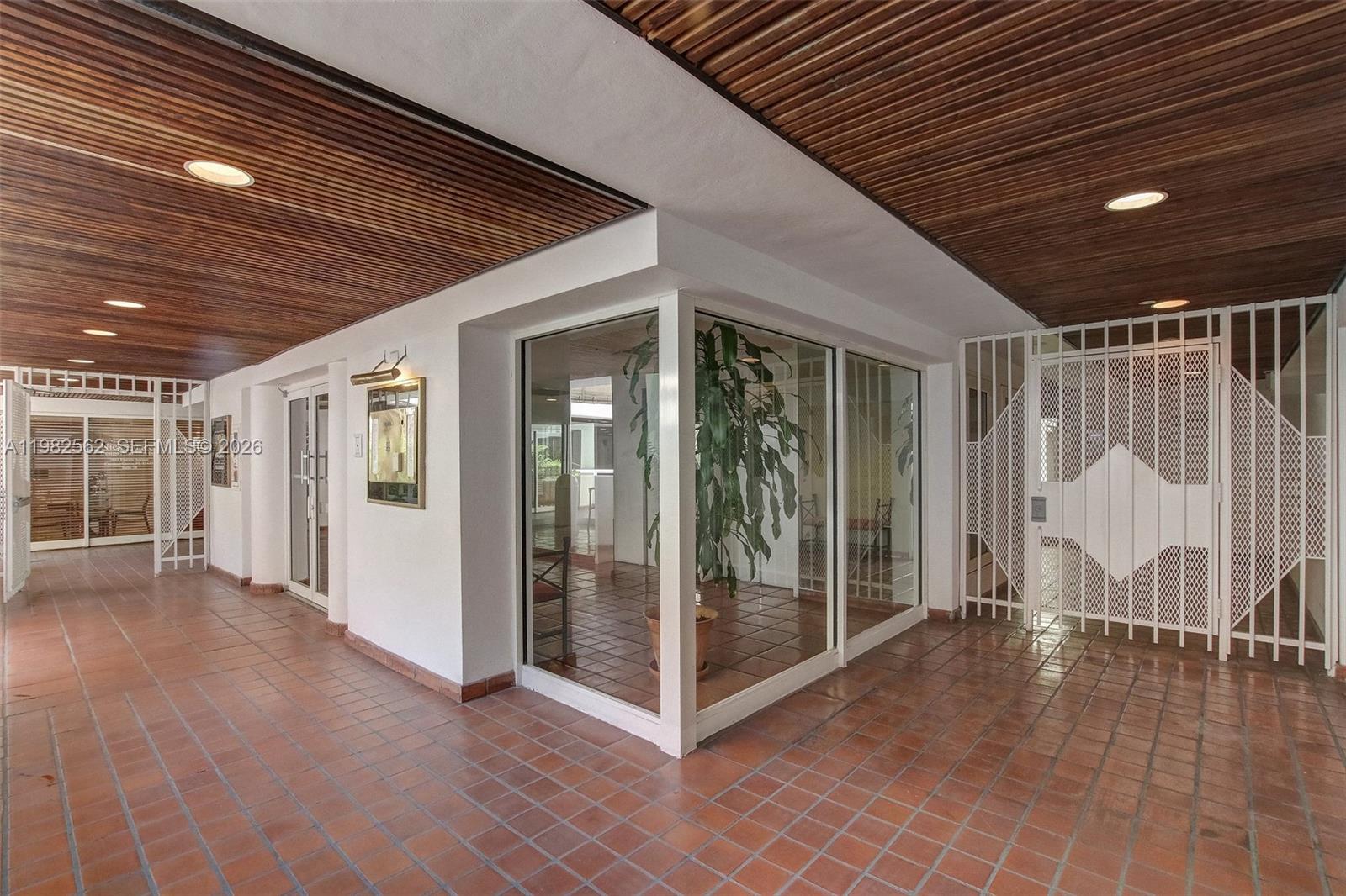 2801 Florida Ave # 220