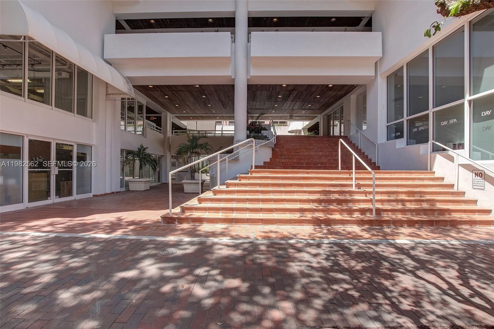 2801 Florida Ave # 220