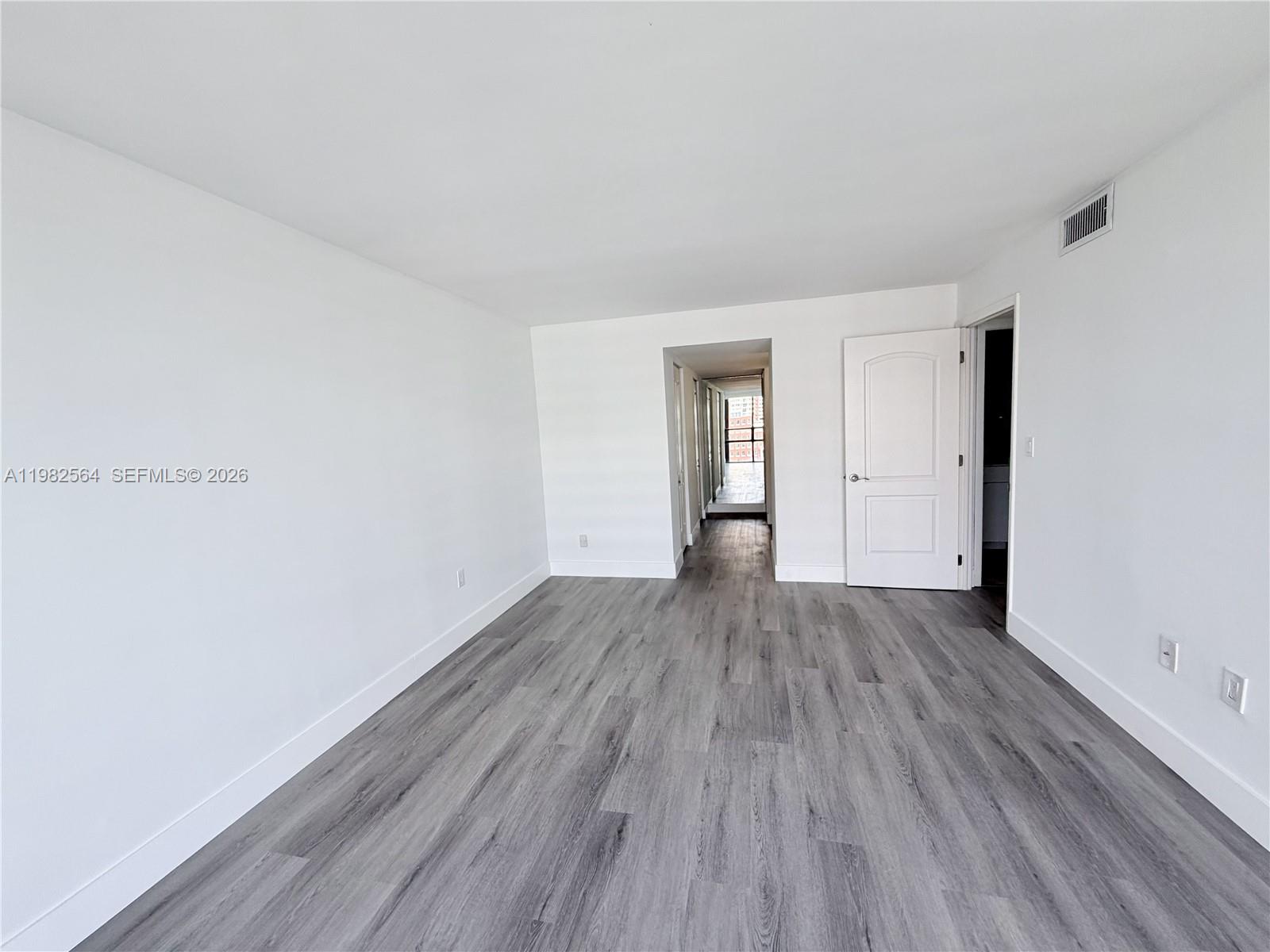 1450 Brickell Bay Dr # 1405