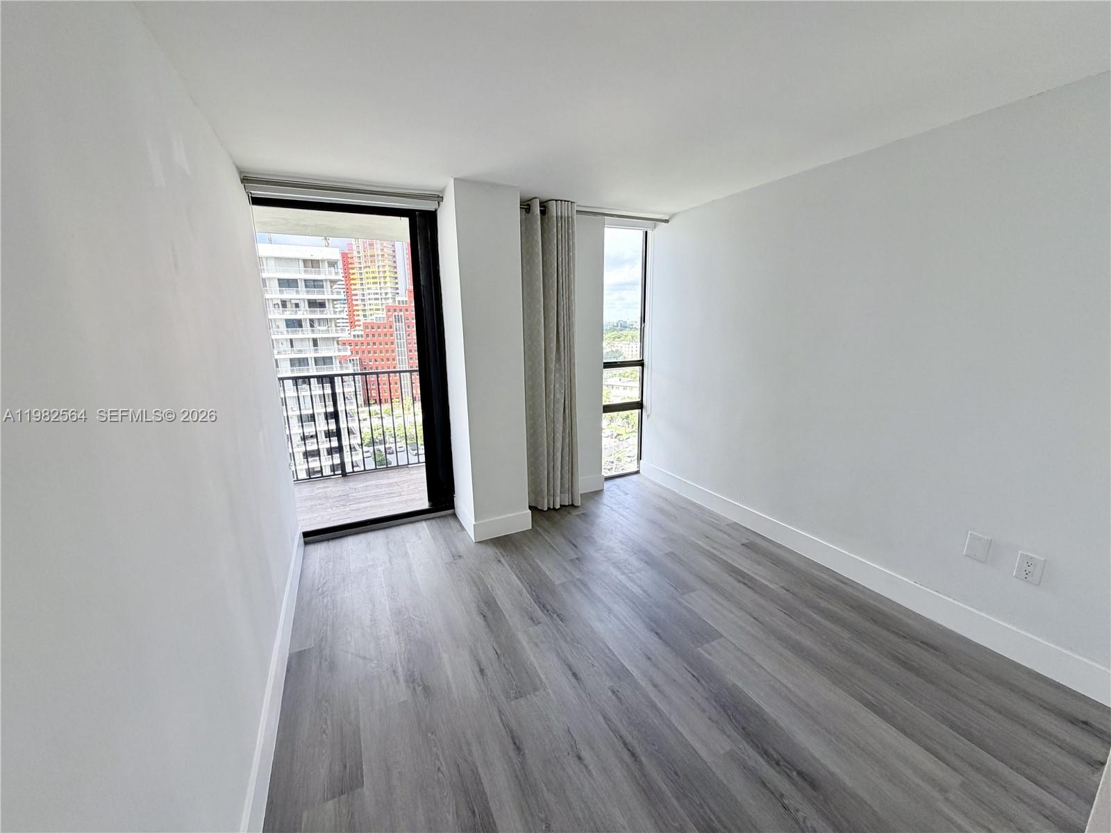 1450 Brickell Bay Dr # 1405