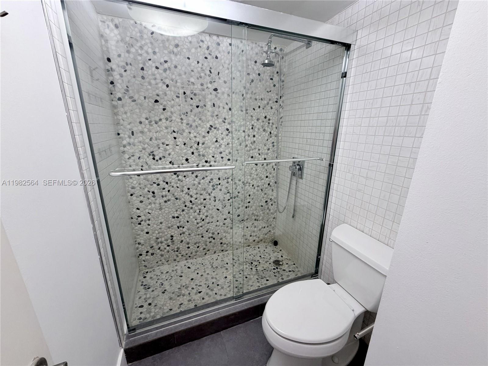 1450 Brickell Bay Dr # 1405