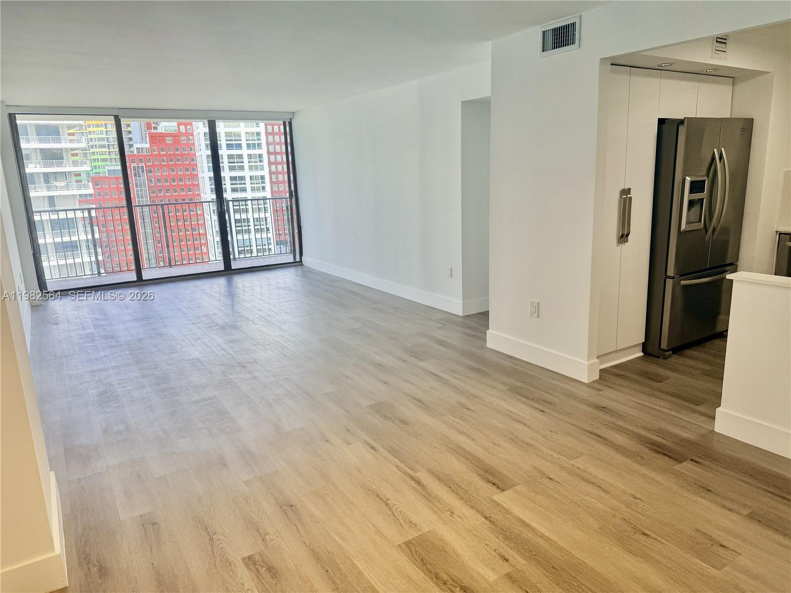 1450 Brickell Bay Dr # 1405