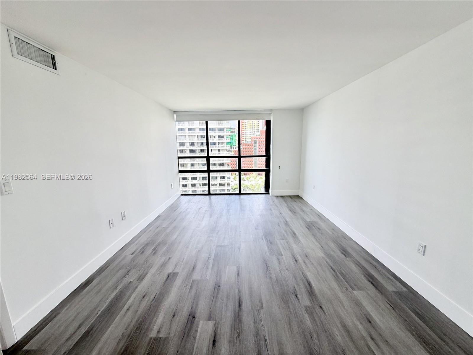 1450 Brickell Bay Dr # 1405