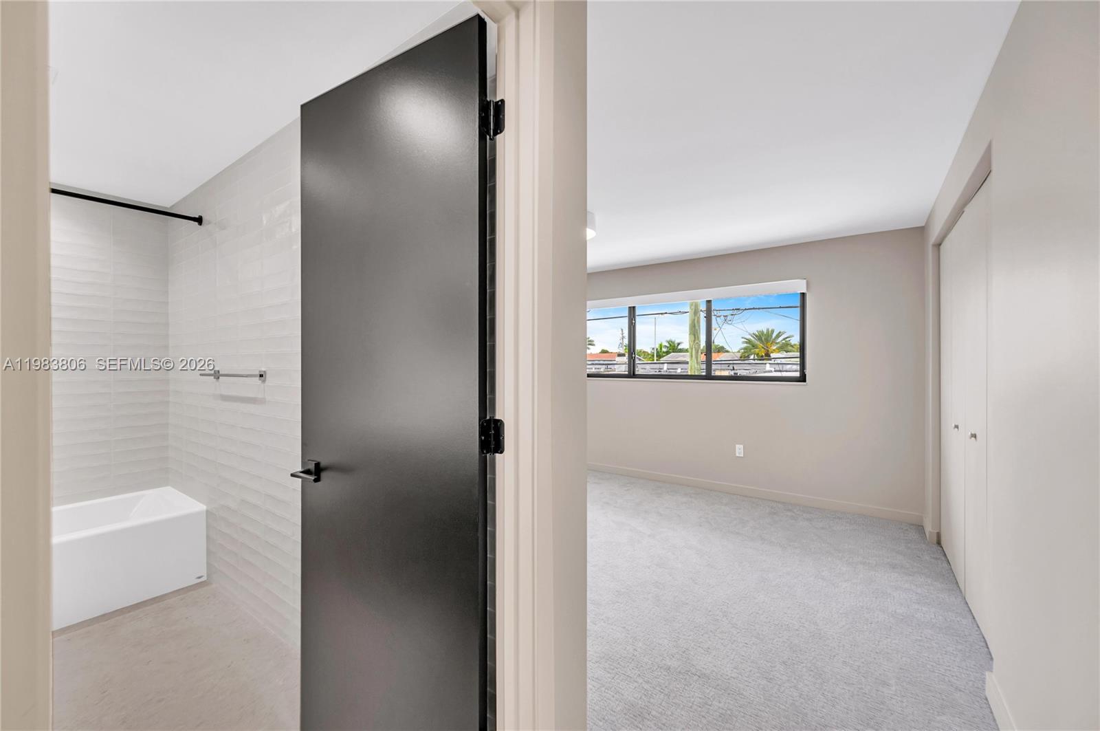 2211 NE 122nd St # 2211