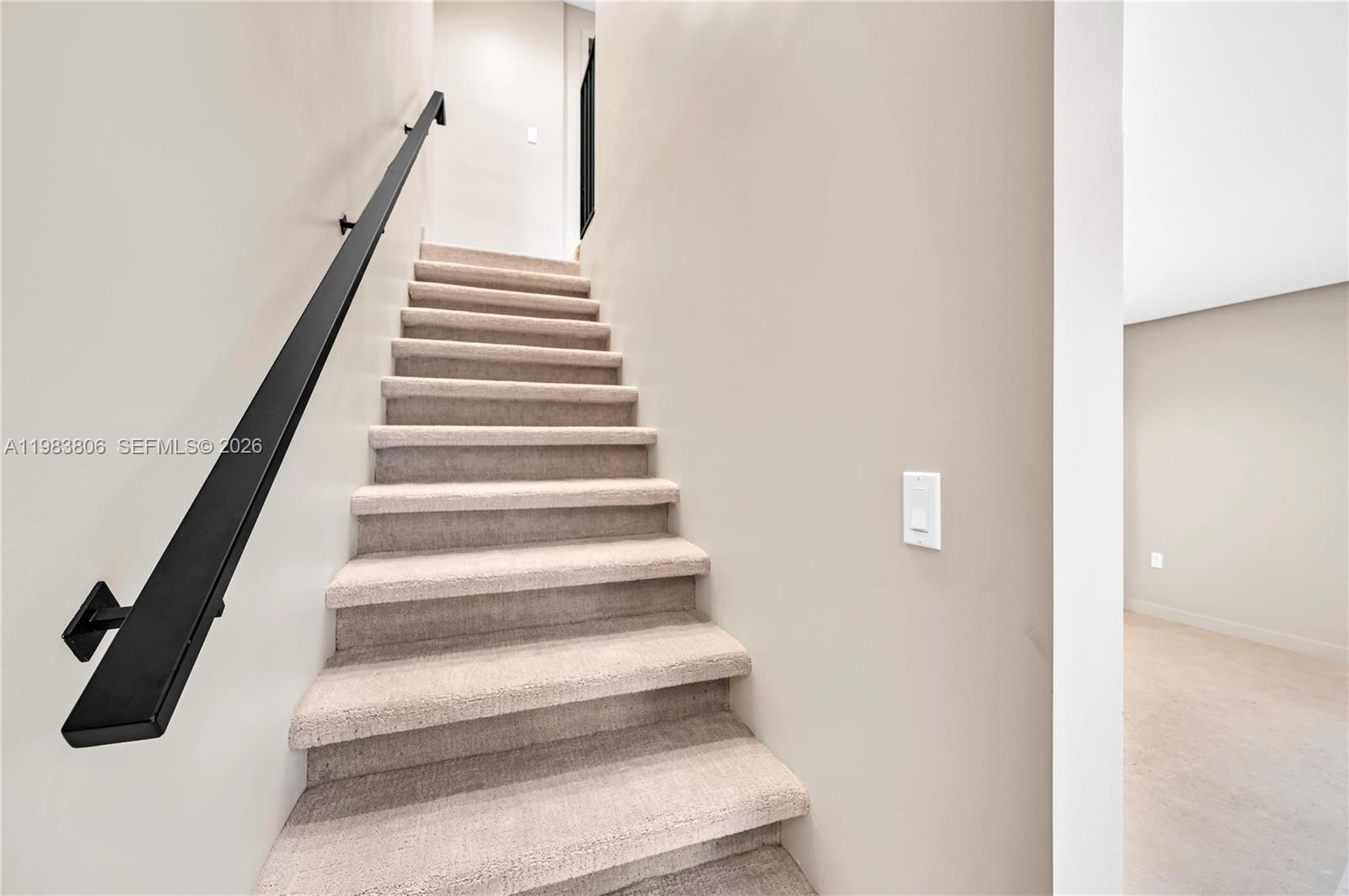 2211 NE 122nd St # 2211