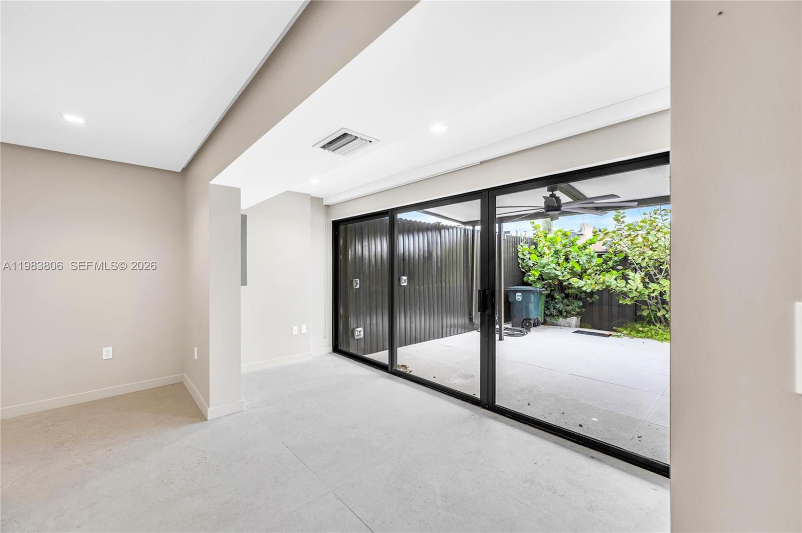 2211 NE 122nd St # 2211