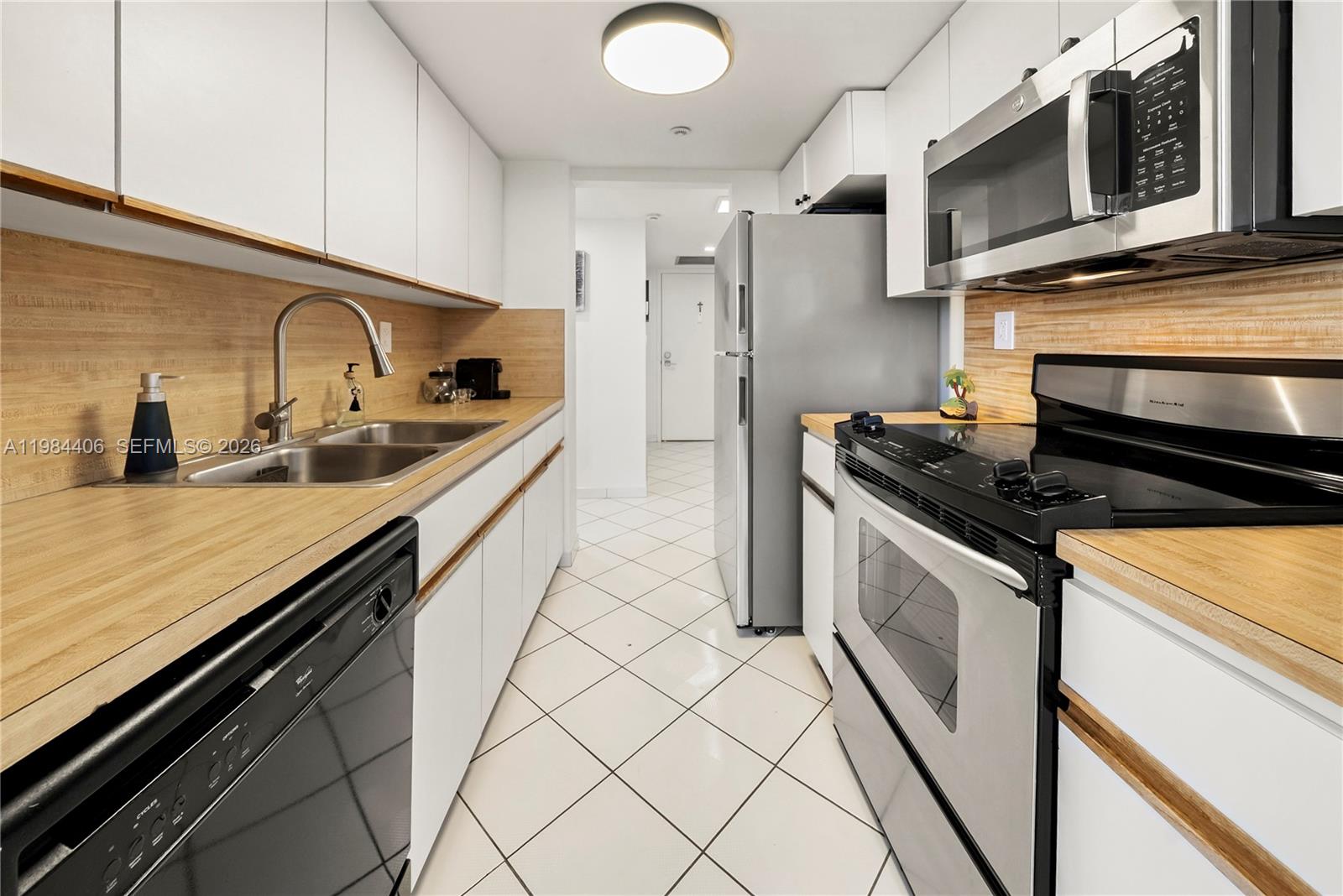 2555 Collins Ave # 2402