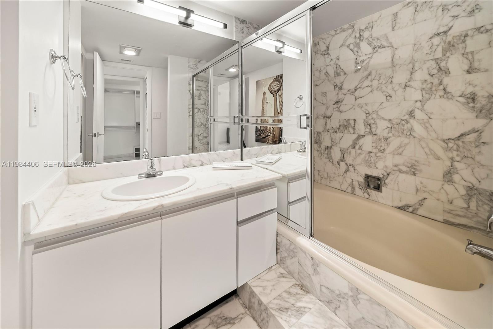 2555 Collins Ave # 2402