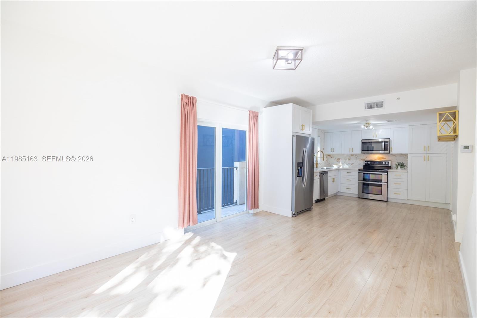 1611 SW 2nd Ct Unit: AA112