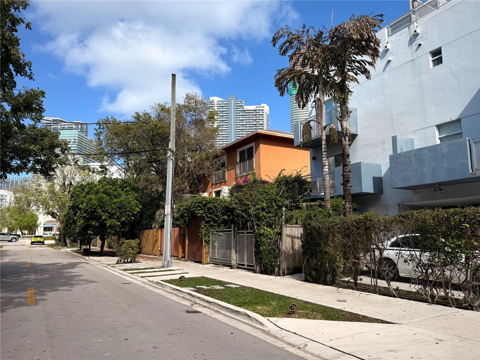 1611 SW 2nd Ct Unit: AA112