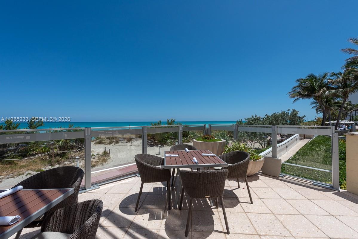 6799 Collins Ave # 906