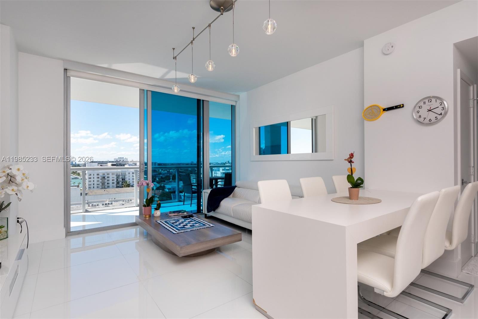 6799 Collins Ave # 906