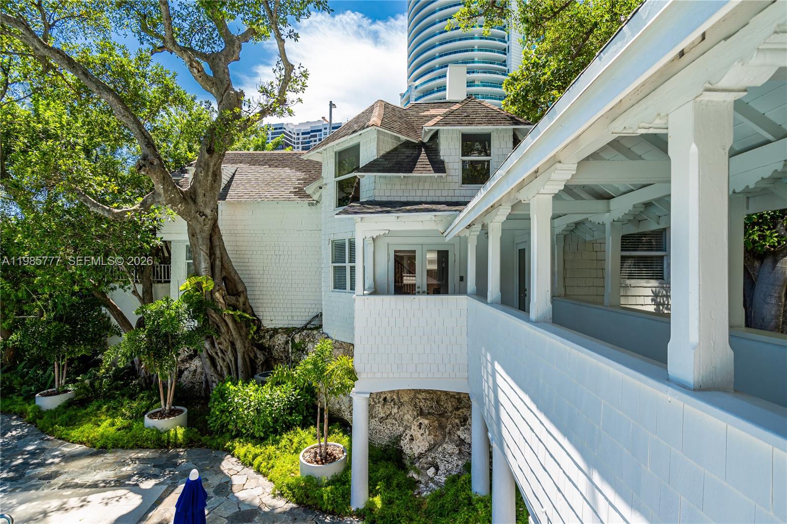 2025 Brickell Ave # 1703