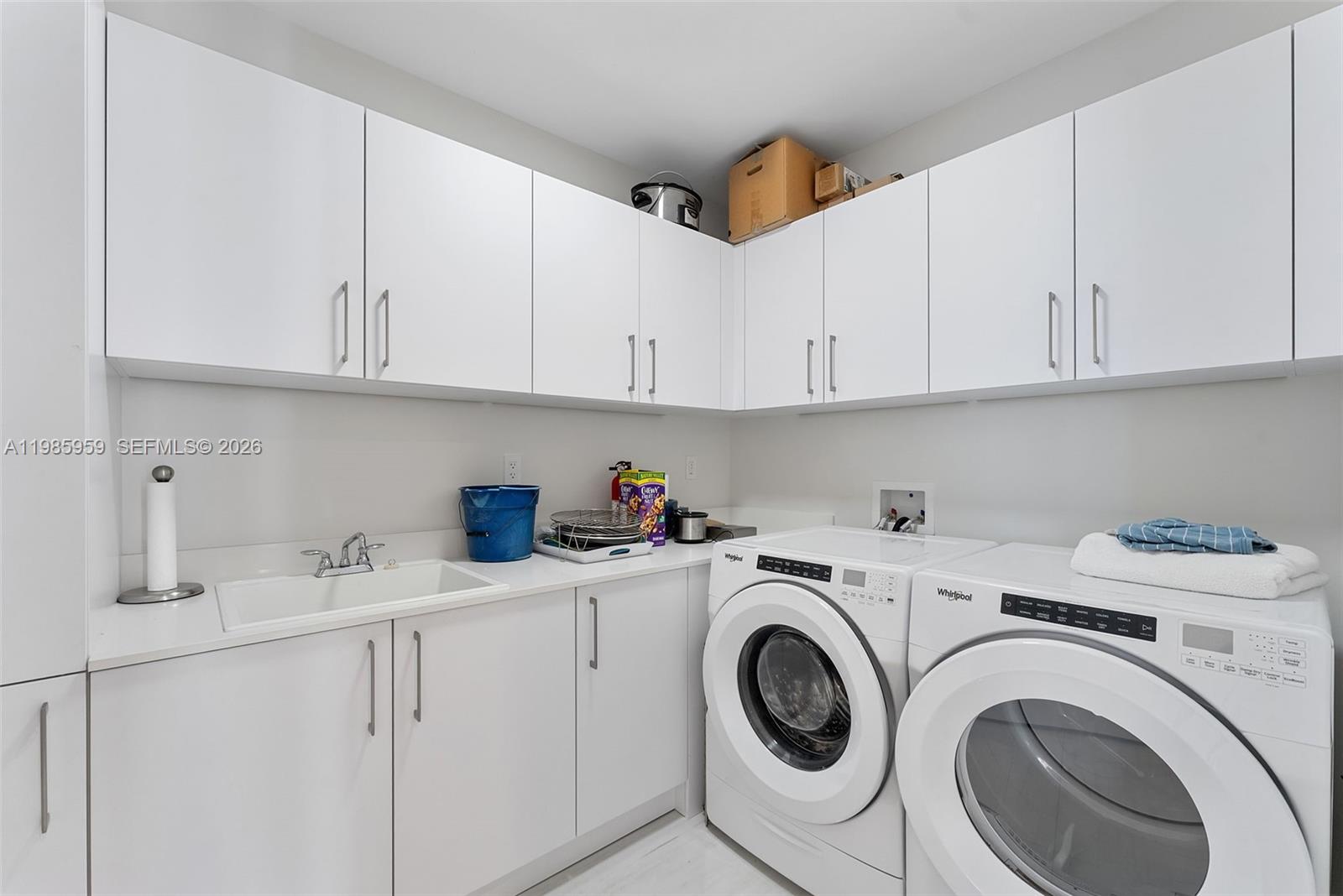 3 Water Club Way # 1401