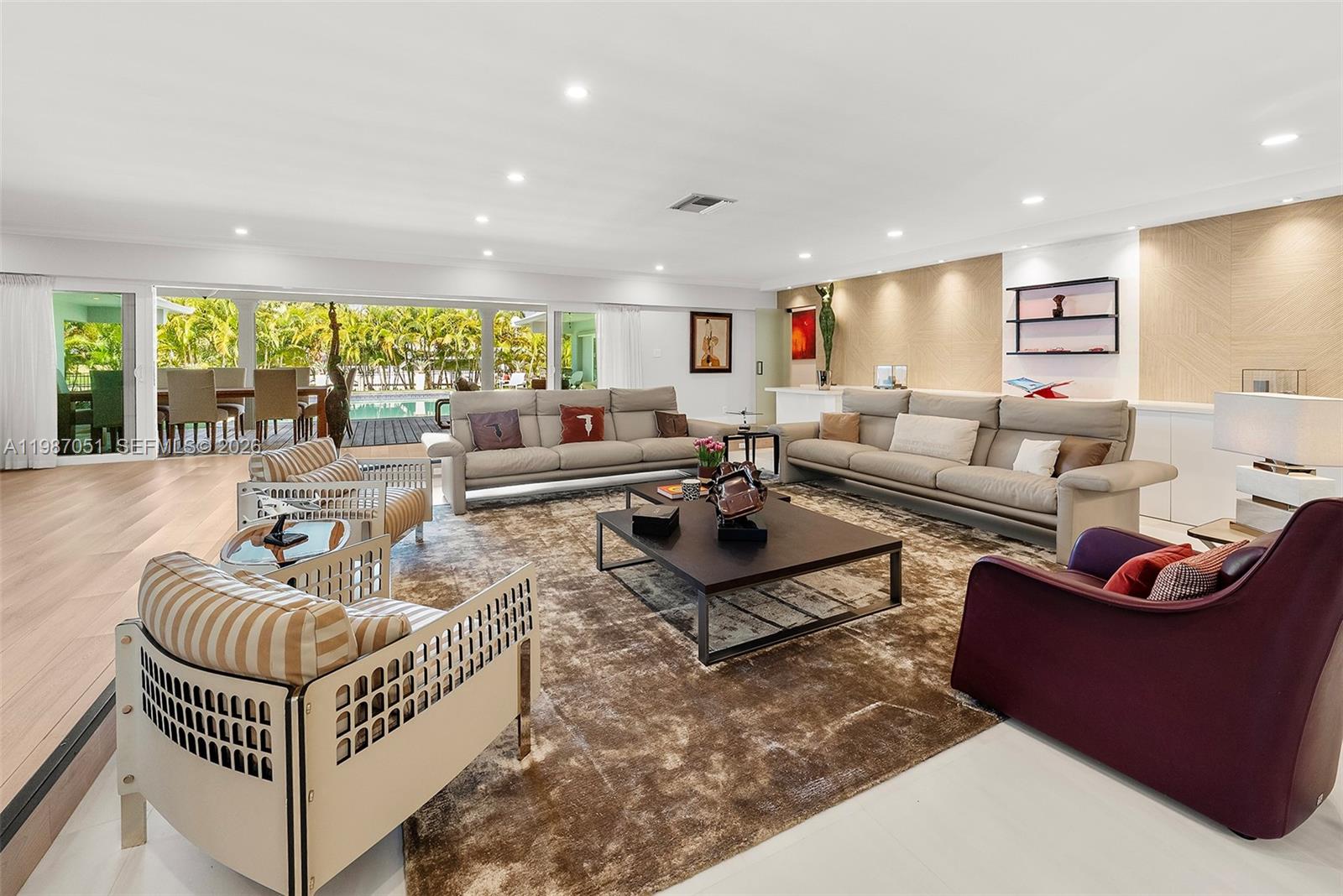 424 Alamanda Dr