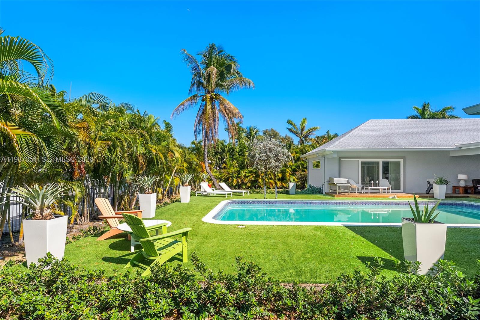 424 Alamanda Dr