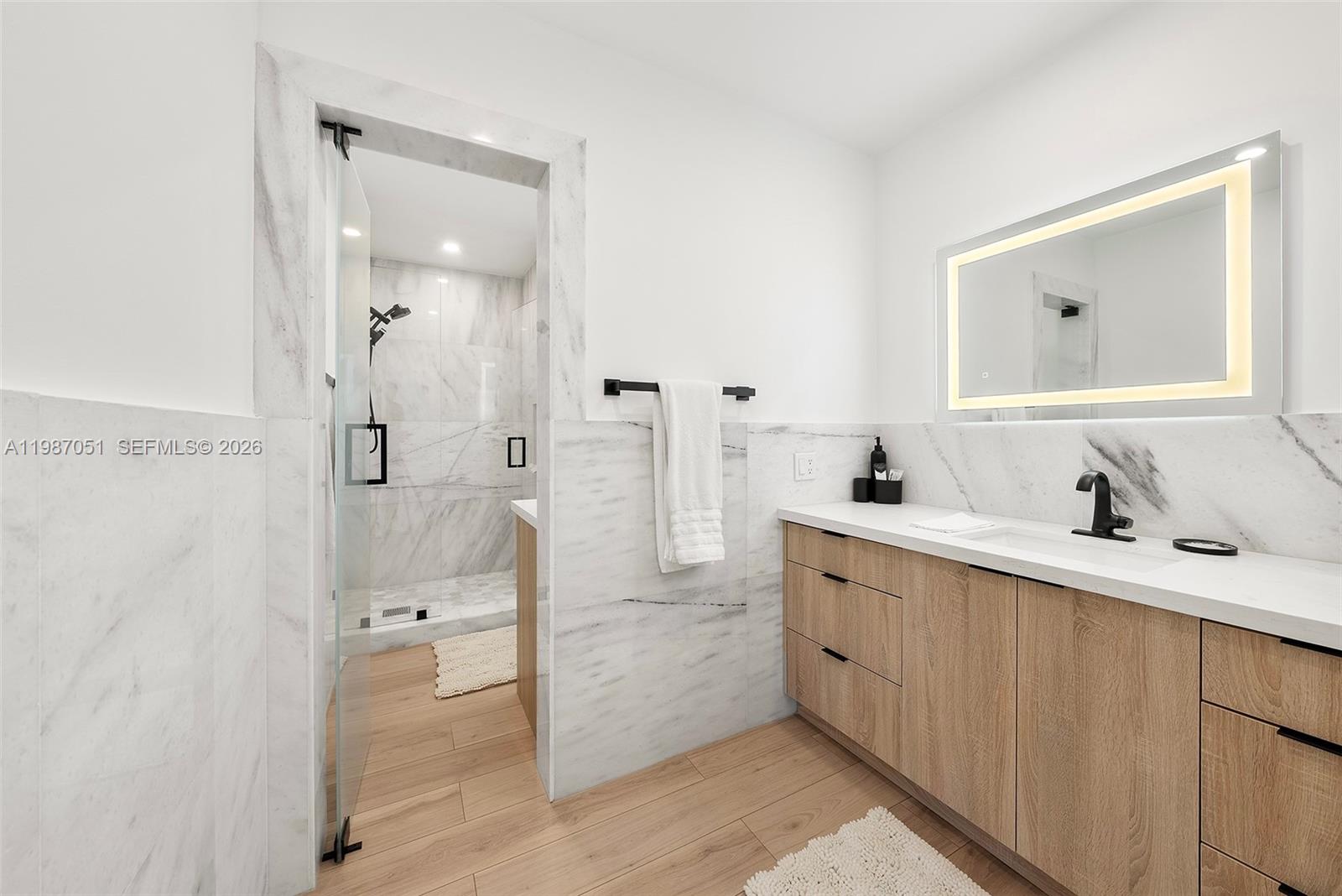 424 Alamanda Dr