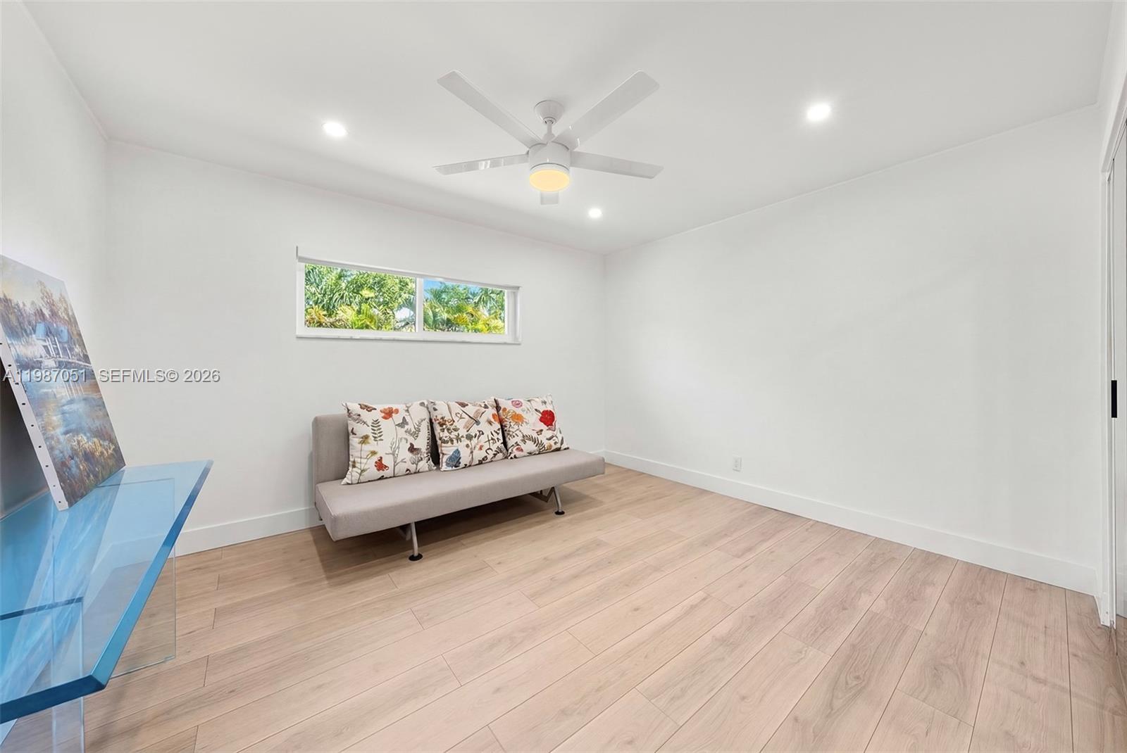 424 Alamanda Dr